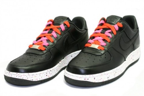 Nike WMNS Air Force 1 Supreme - Black/Engine/Laser Pink
