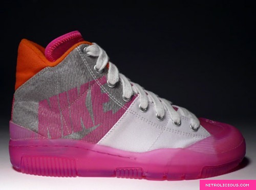 nike-outbreak-clear-pink-1.jpg