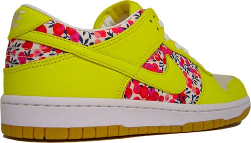 Nike Dunk Low WMNS   Liberty Fabric Pack