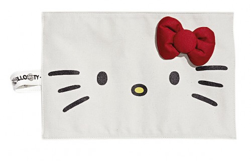 Colette, SILLY THING & Chapel of Dawn x Hello Kitty Black Wonder 