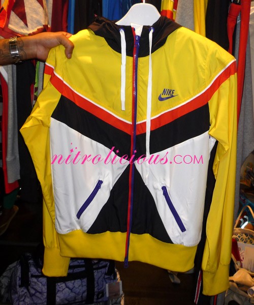 Nike Sportswear WMNS   Holiday 2008