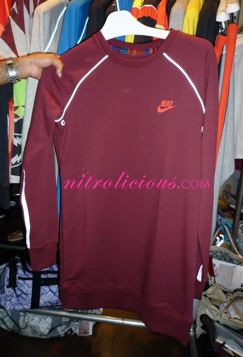 Nike Sportswear WMNS   Holiday 2008