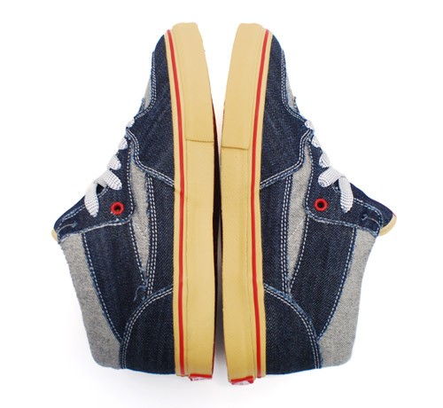 in4mation-vans-01.jpg