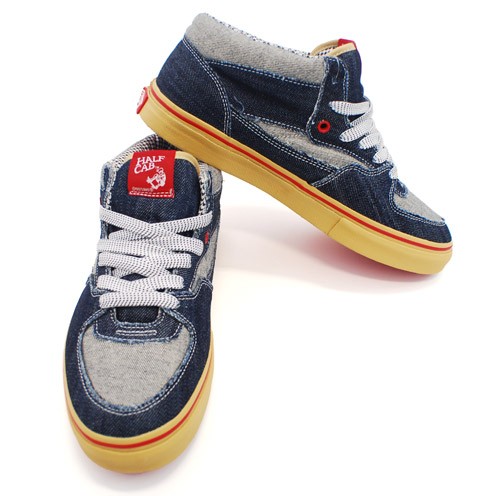 in4mation-vans-03.jpg