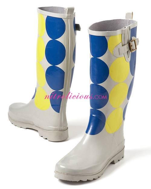 on w rain boots 2 photo Old Navy Early Spring 2009 Collection Preview