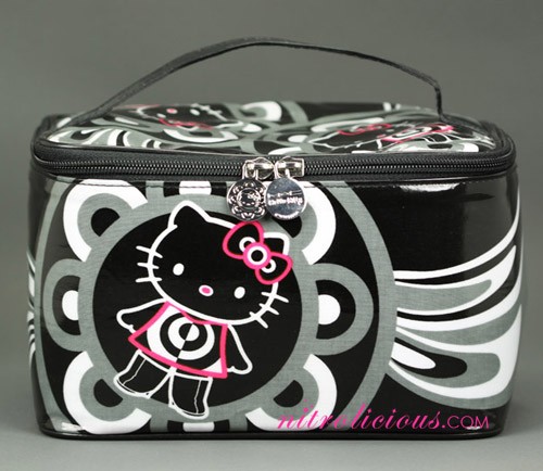 Full Look: MAC Cosmetics x Hello Kitty Collection