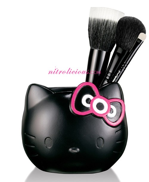 Full Look: MAC Cosmetics x Hello Kitty Collection
