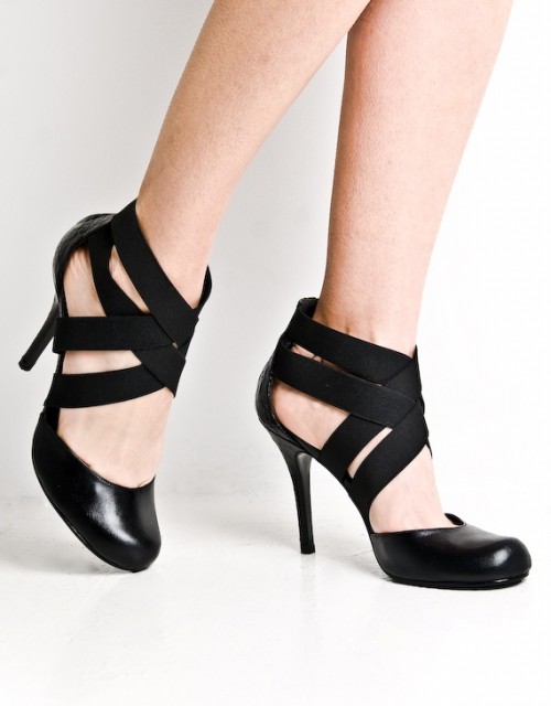 Oak Launches Shoes