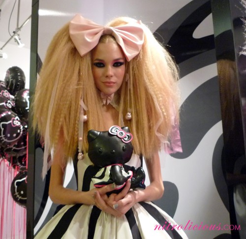 Full Look: MAC Cosmetics x Hello Kitty Collection