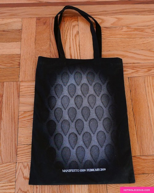 Did You Get Your YSL Tote & Heart Shaped USB Key?