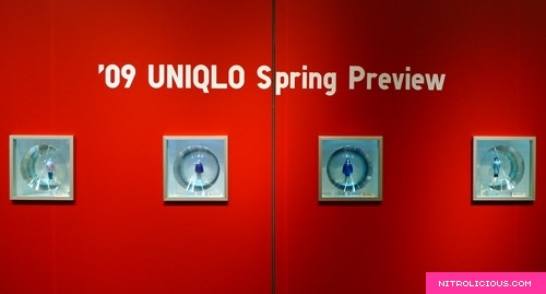 UNIQLO Glass Box Spring 2009 Collection Installation