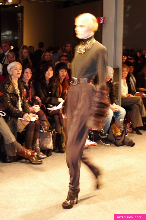 Donna Karan Fall 2009 Fashion Show