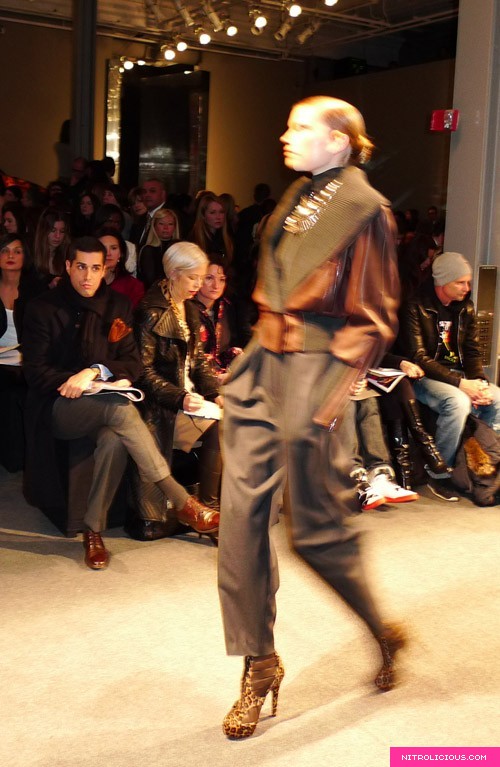 Donna Karan Fall 2009 Fashion Show
