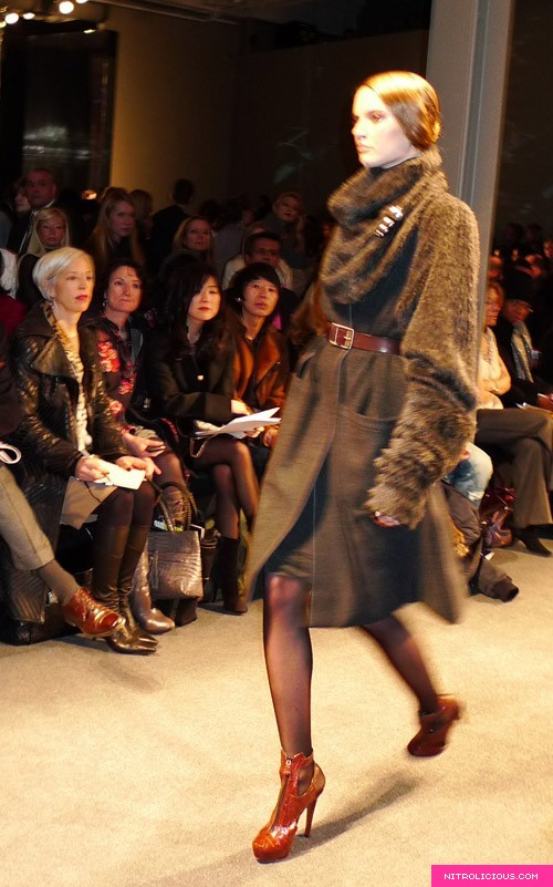 Donna Karan Fall 2009 Fashion Show