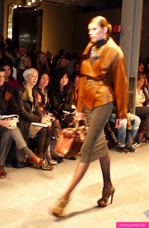 Donna Karan Fall 2009 Fashion Show