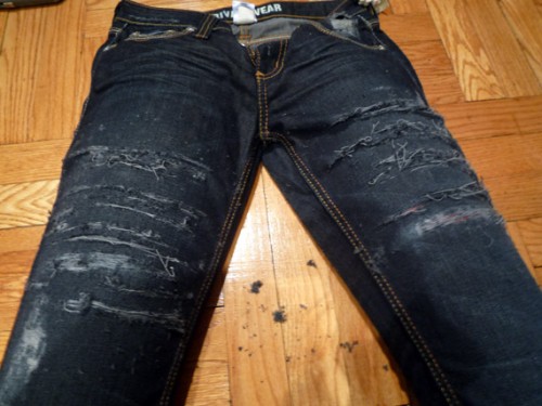 DIY Slashed/Ripped Jeans