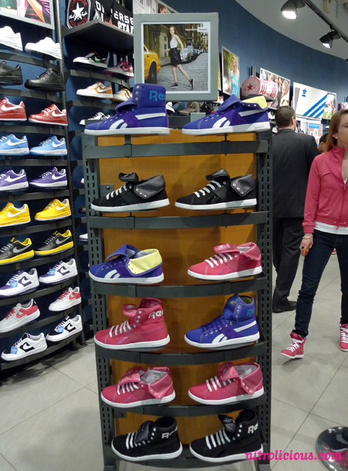 Gossip Girl Leighton Meester at Lady Foot Locker NYC