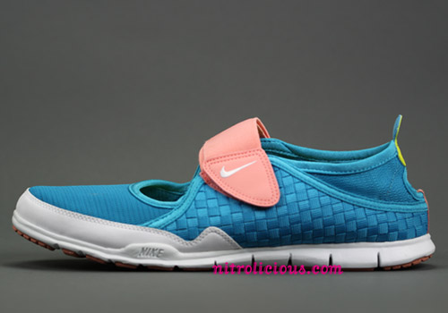 Nike WMNS Aqua Woven ND