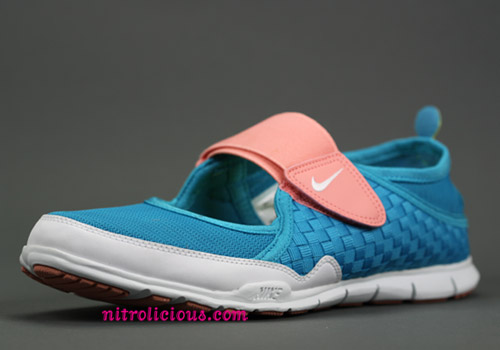 Nike WMNS Aqua Woven ND