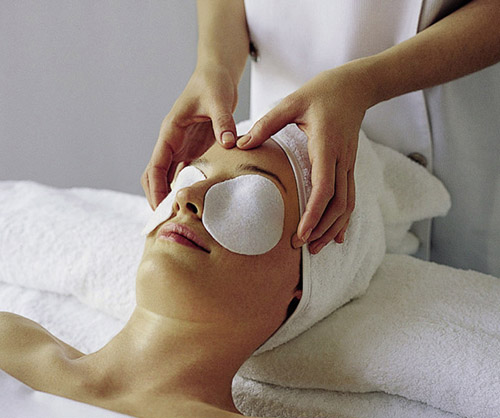 La Prairie Pure Gold Radiance Facial @ The Ritz Carlton