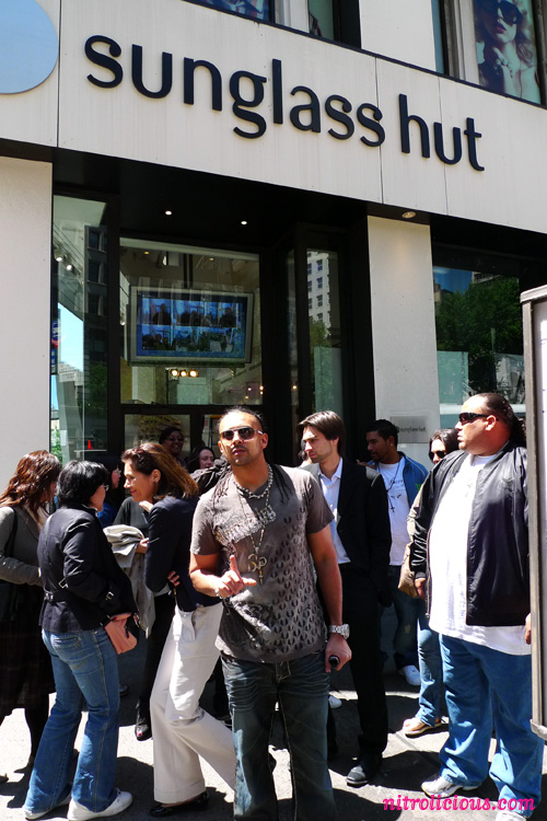 Sunglass Hut Launches Social Sun