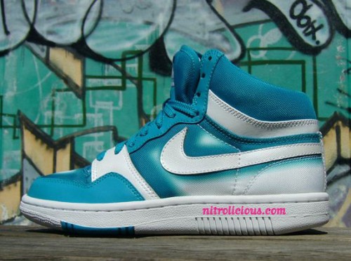 nike-spraypaint-court-force-turq-1 Nike Womens Spray Paint Pack Air Digs + Court Force + Vandal