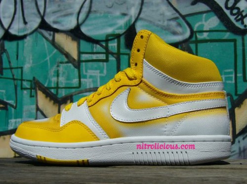nike-spraypaint-court-force-yellow-11 Nike Womens Spray Paint Pack Air Digs + Court Force + Vandal