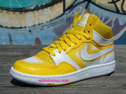 nike-spraypaint-court-force-yellow-2 Nike Womens Spray Paint Pack Air Digs + Court Force + Vandal