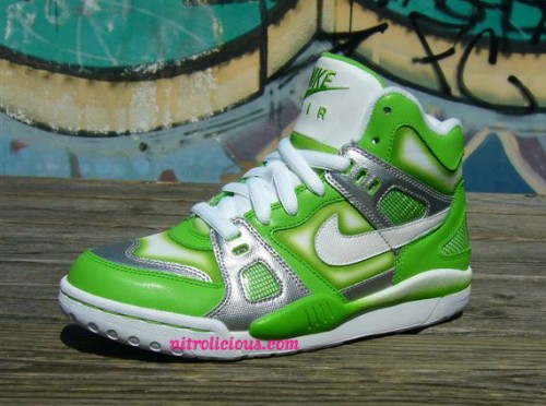 nike-spraypaint-digs-2 Nike Womens Spray Paint Pack Air Digs + Court Force + Vandal