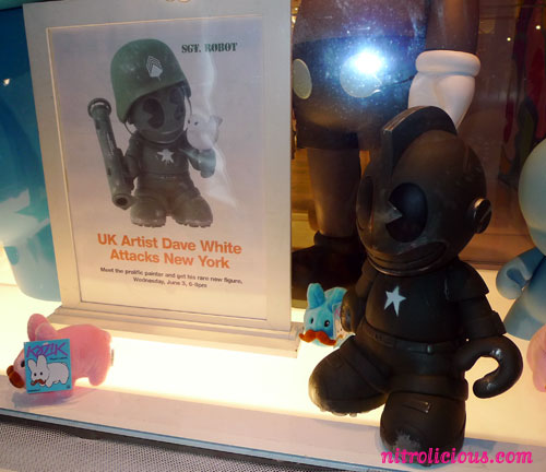  Dave White x Kidrobot Sgt. Robot Signing Event