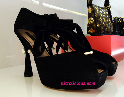 Louis Vuitton Fall 2009 Handbags & Shoes