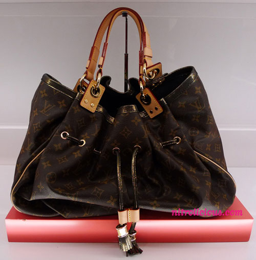 Louis Vuitton Fall 2009 Handbags & Shoes