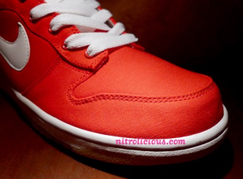 Nike WMNS Dunk High   Challenge Red