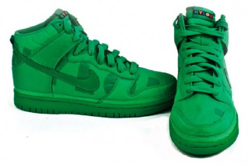 Nylon Magazine x Nike Dunk High Green & Pink Available