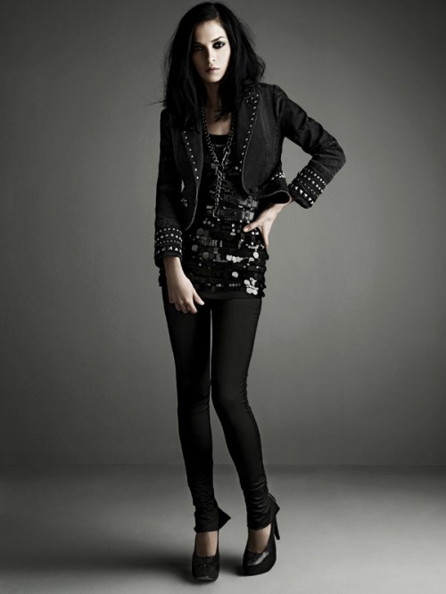 Mango Fall/Winter 2009 Catalogue Ft. Daisy Lowe
