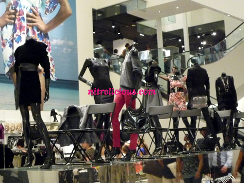 H&M Luv #139   07.28.2009