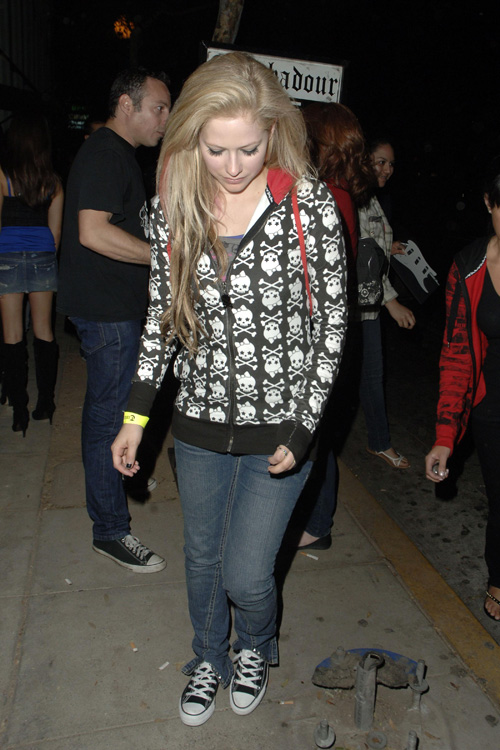 Avril Lavigne Update Chickz Kickz 09112009 Angela Simmons