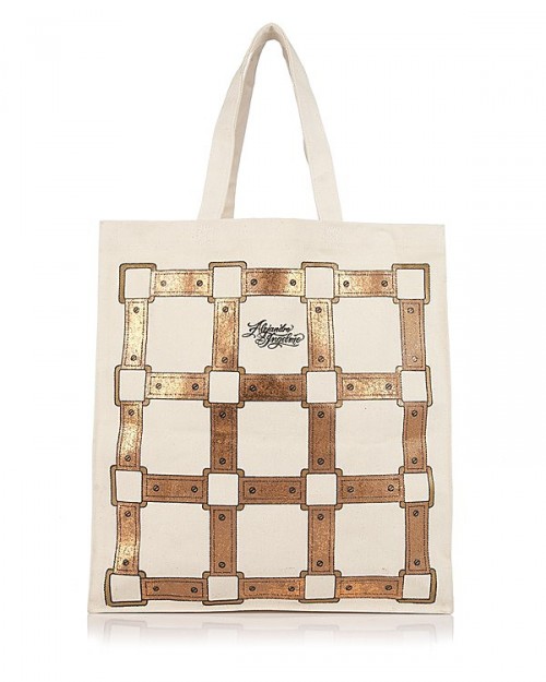 Six Designers Create Totes for GLAMOUR Fashion Gives Back