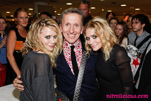 olsens-barneys-fno-01 Mary Kate & Ashley Olsen @ Barneys for Fashions Night Out