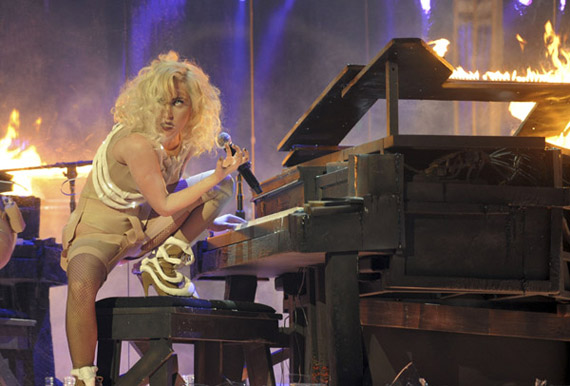 Rihanna, Lady Gaga & Alicia Keys @ AMA Awards 2009