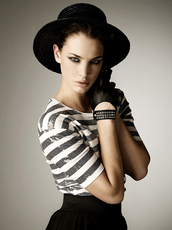 Zara December 2009 Look Book