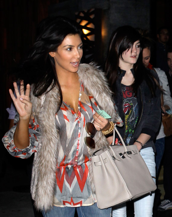 Celeb Style Kim Kardashian Rockin HM Vest Hermes Birkin