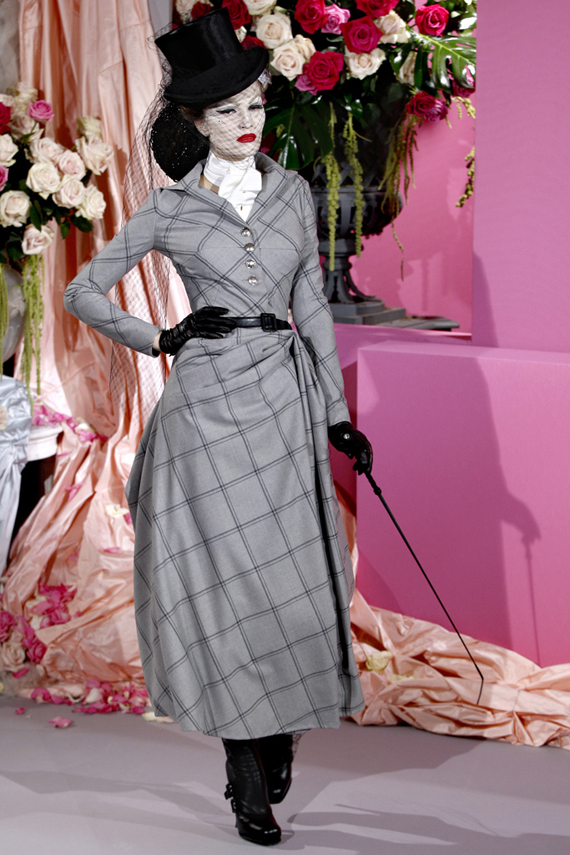 Christian Dior Couture Spring 2010 Collection + Arrivals