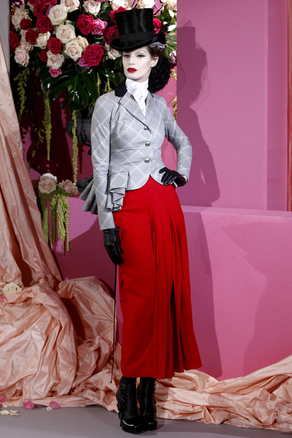 Christian Dior Couture Spring 2010 Collection + Arrivals