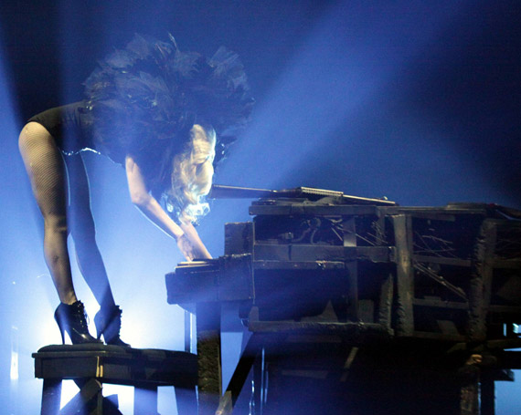 Lady Gaga to Perform at amfARs New York Gala Fundraiser