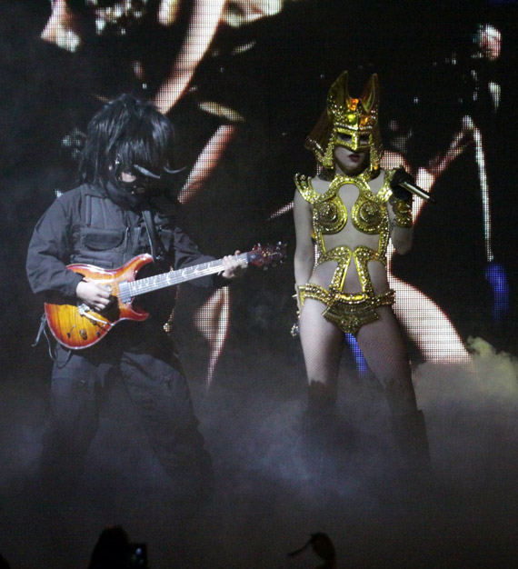 Lady Gaga to Perform at amfARs New York Gala Fundraiser