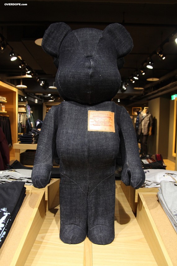 Be@rbrick Roundup: STPL, Levis, V Day & Disney