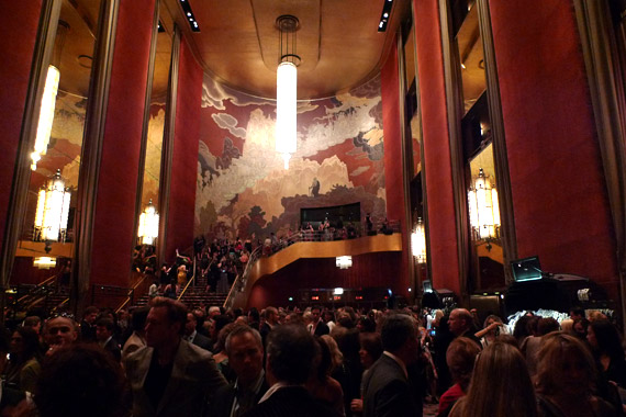 Outfit: Sex and the City 2 Premiere @ Radio City Music Hall