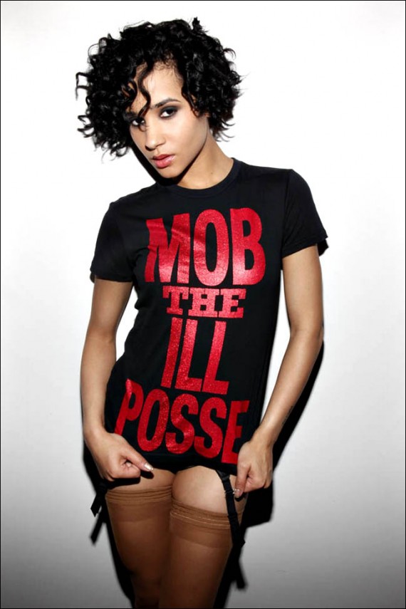 Married to the MOB Fall 2010 Delivery 1: M.O.B Aime Les Sucettes