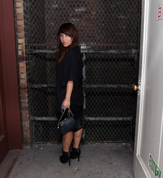 Outfit: Shredded + Zig Zag